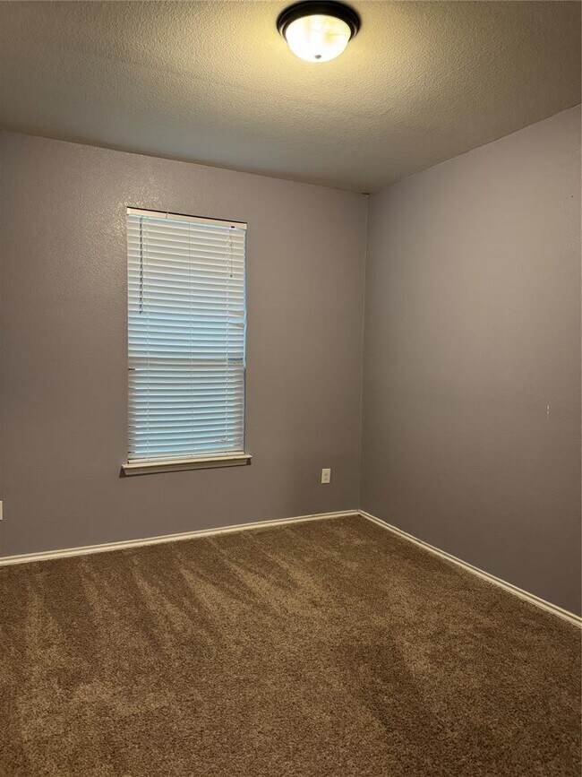 Building Photo - 14709 Fairland Drive