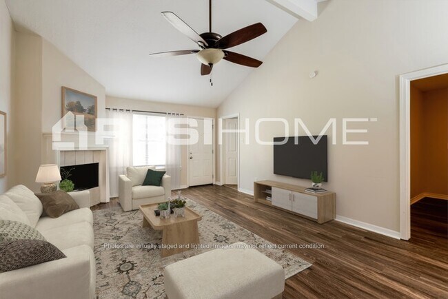 Building Photo - 13710 Sableglen Dr