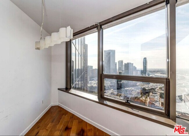 Building Photo - 1100 Wilshire Blvd