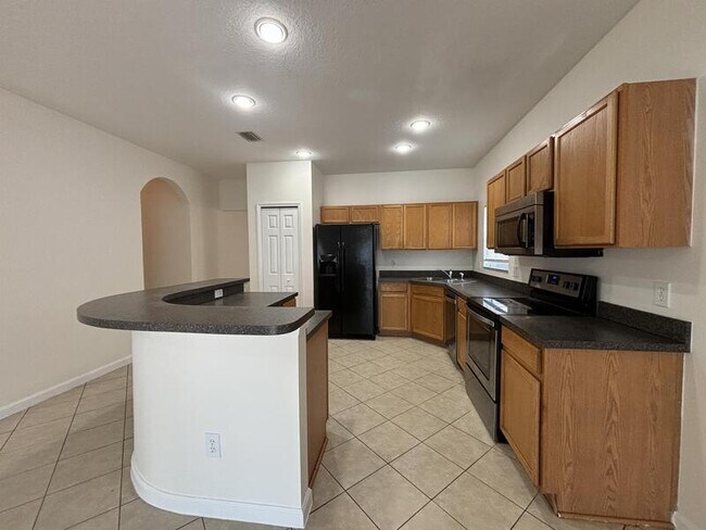 Building Photo - 10245 Cypress Trail Dr