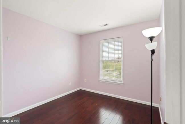 Building Photo - 11070 Clovertree Ct