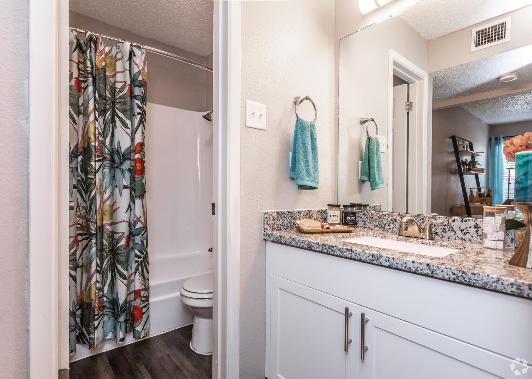 The Clara 10707 W Interstate 10 San Antonio TX 78230 Apartment Finder