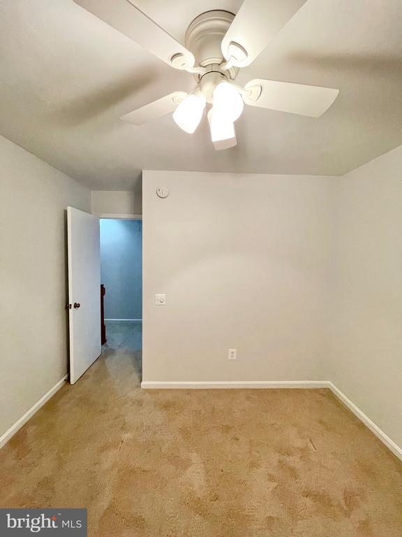 Building Photo - 1208 W Abingdon Dr