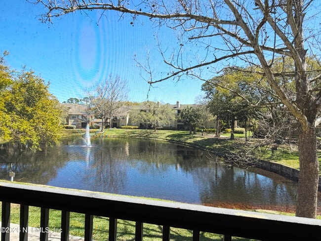 Building Photo - 11-11 Arbor Club Dr