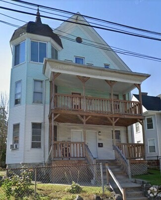 Building Photo - 225 Willow St