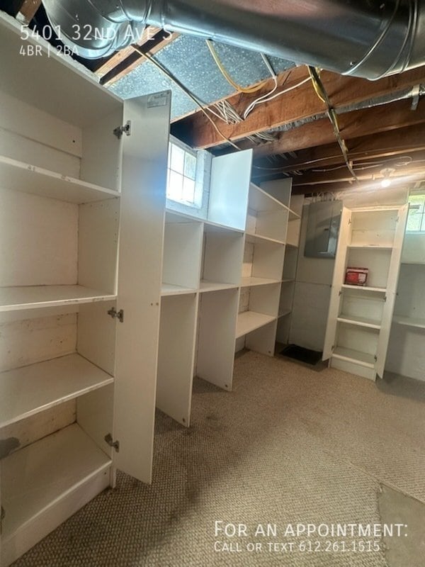 Building Photo - 5401 S 32nd Ave
