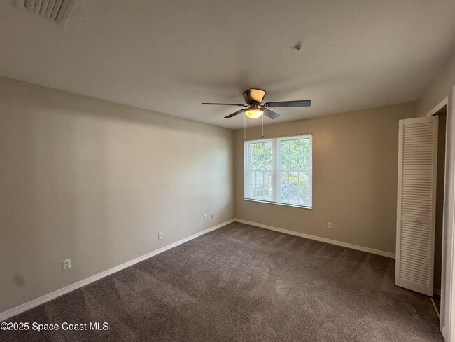 Building Photo - 7667 N Wickham Rd