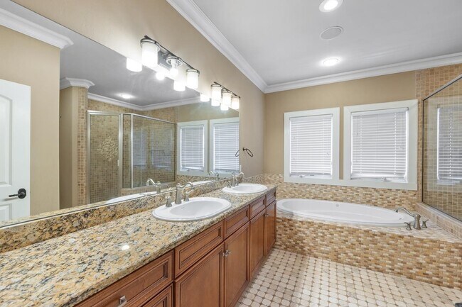 Building Photo - 1842 Ashley Hall Way