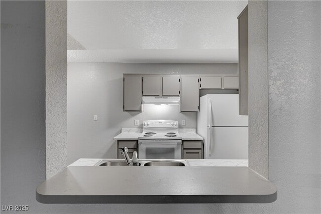 Building Photo - 5260 Mission Monterey Ln