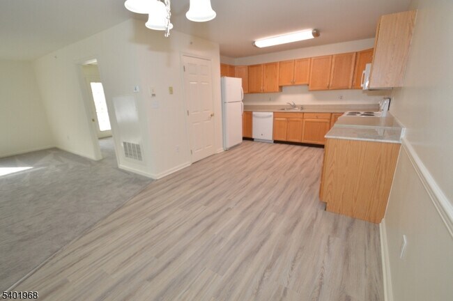 Building Photo - 1 Jenny Lind St