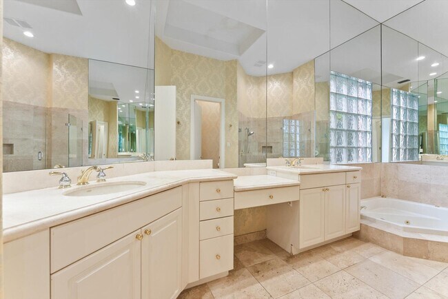 Building Photo - 7081 Mallorca Crescent