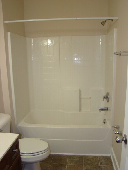 Bathroom #2 - 8401 Callabee Way