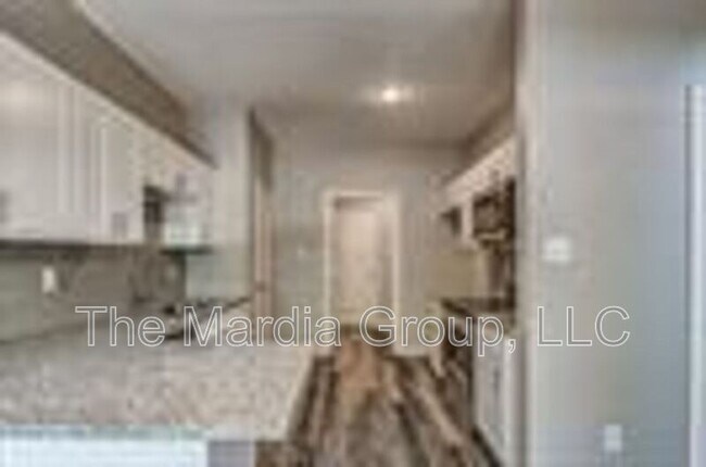 Building Photo - 3258 Wexford Dr
