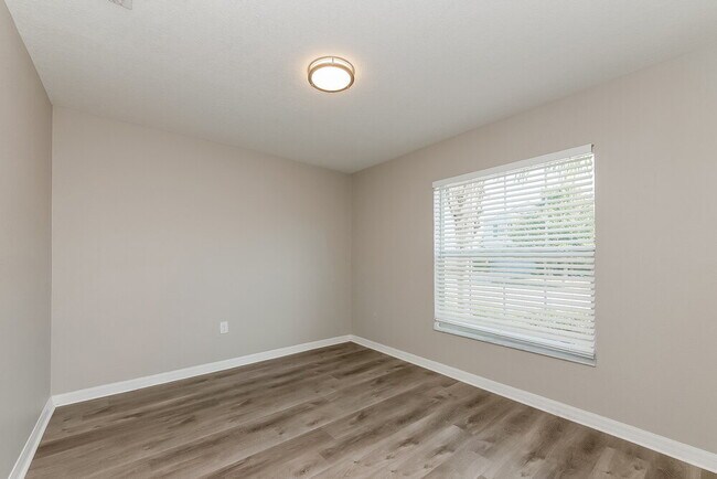 Building Photo - 1758 Broad Winged Hawk Dr