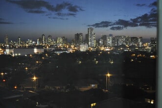 Building Photo - 1387 Frank St