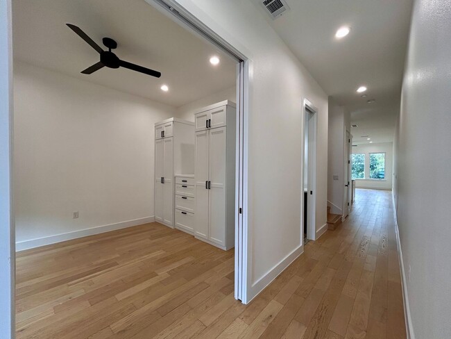 Building Photo - 4010 Clawson Rd