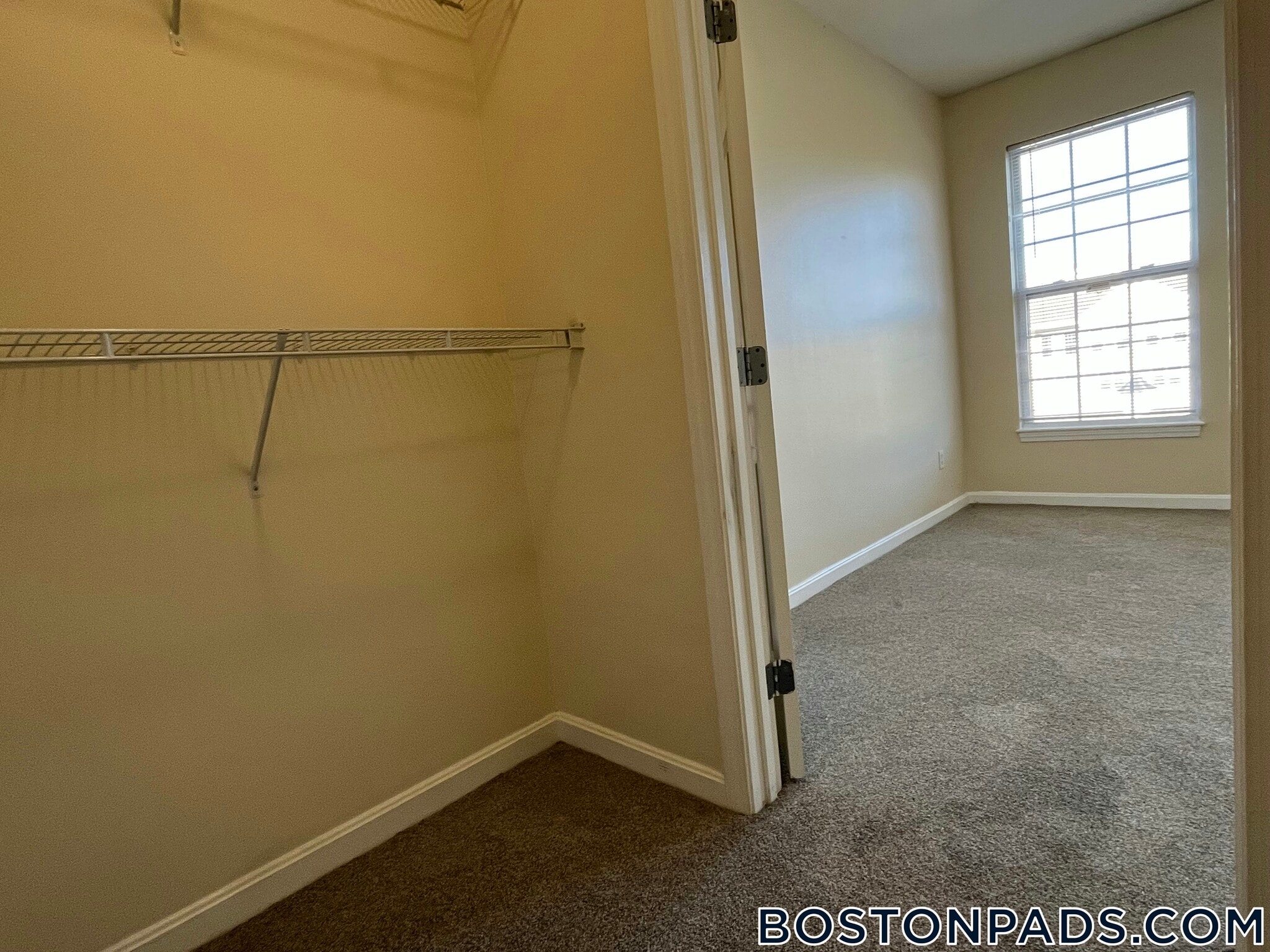 Building Photo - 311 Lowell St