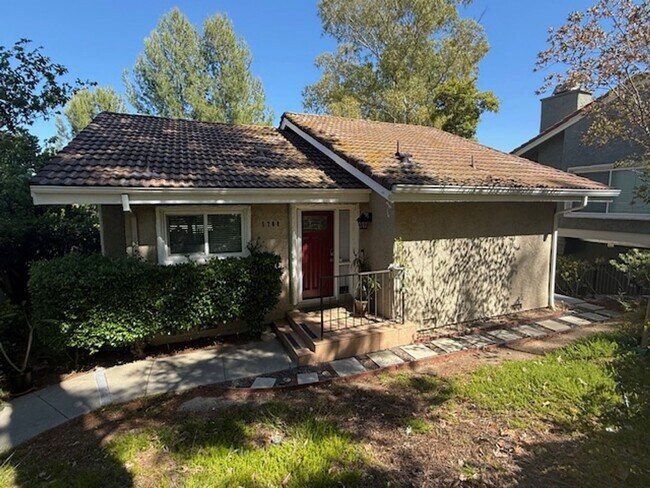 Building Photo - 5708 Camelia Ln