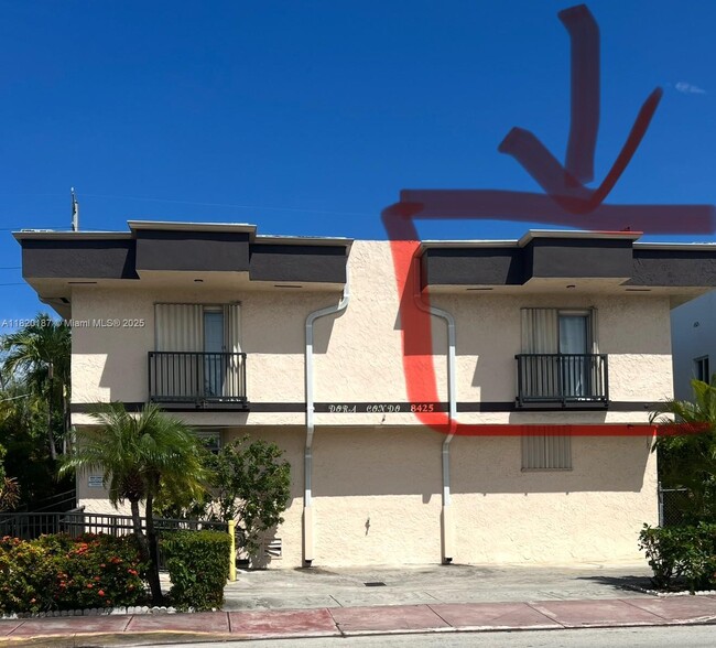Building Photo - 8425 Harding Ave