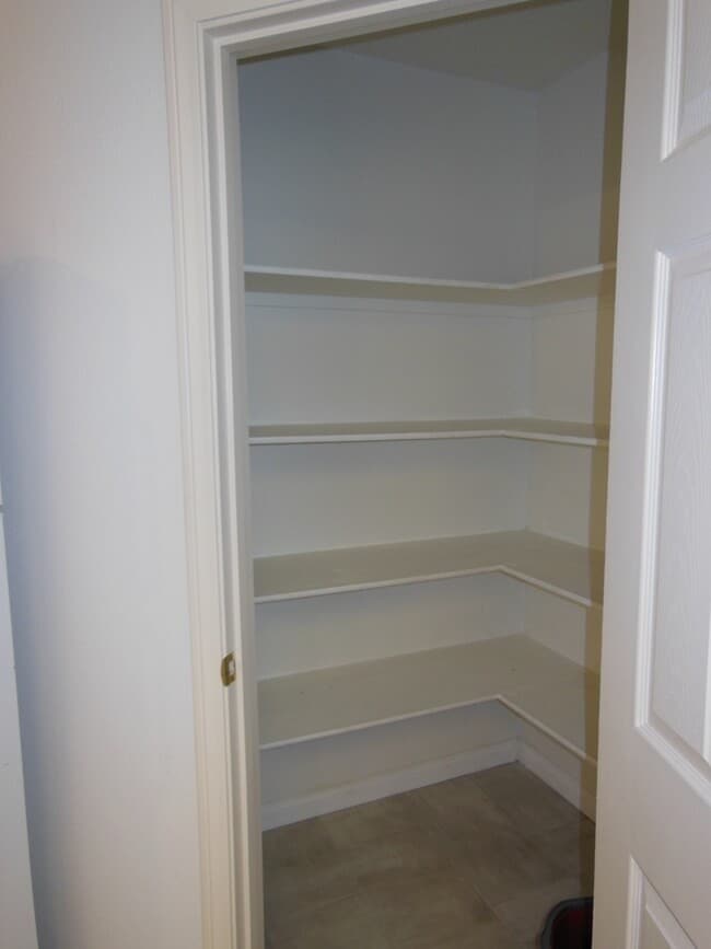 Building Photo - Copper Hills Home-Ready for Movein!