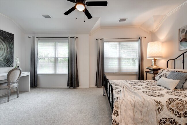 Building Photo - 35 N Walden Elms Cir