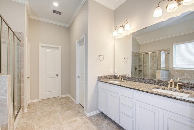 Building Photo - 19259 Presa Canyon Dr