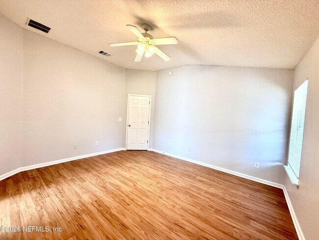 Building Photo - 1701 Covington Ln