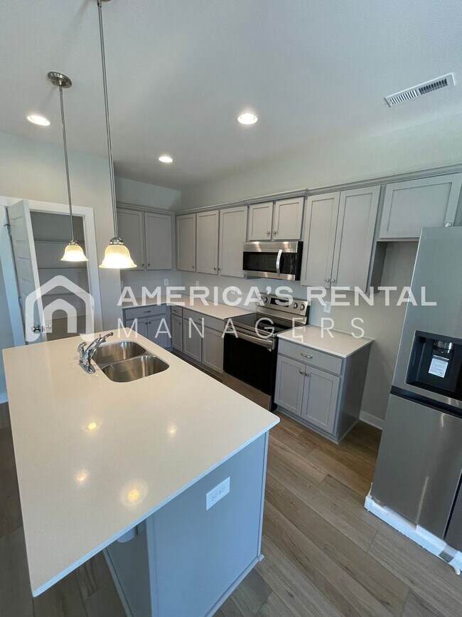 Building Photo - Home for Rent in Cullman, AL!! Available to View Now!!! SIGN A 13 MONTH LEASE BY 01/15/26 TO RECE...