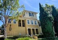 Building Photo - 133 Chantilly