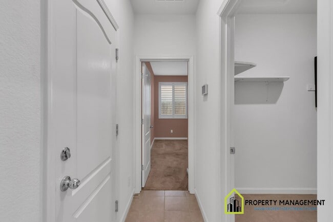 Building Photo - Modern and Spacious 4-Bedroom Home for Rent!
