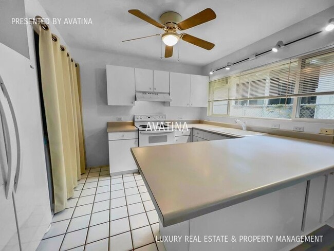 Building Photo - 236 Kalama St