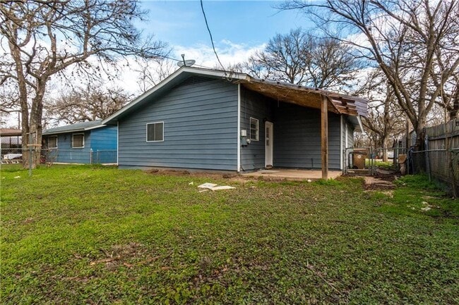 Building Photo - 6005 Hogan Ave