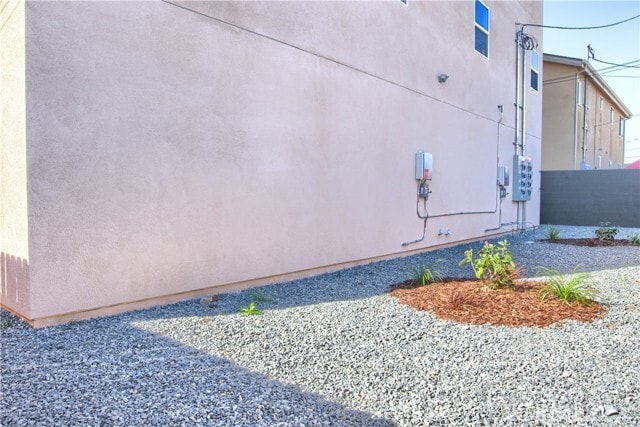 Building Photo - 6522 Brynhurst Ave