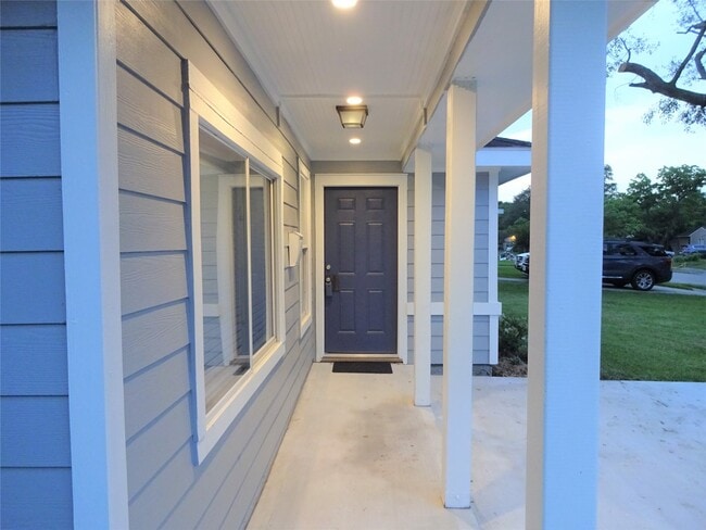 Building Photo - 3923 Cosby St