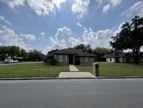 Building Photo - 1305 S James Cir