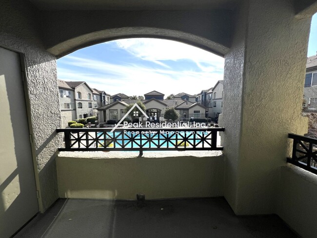 Building Photo - Spacious 3bd/3ba North Natomas Townhouse