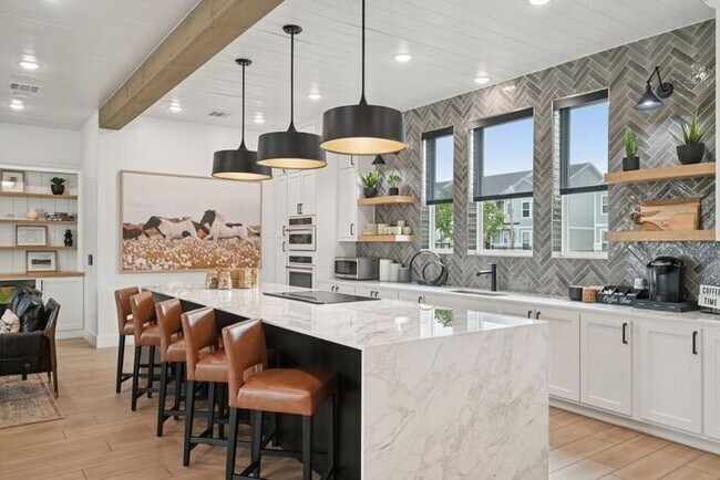 Building Photo - 4617 Pantheon Wy