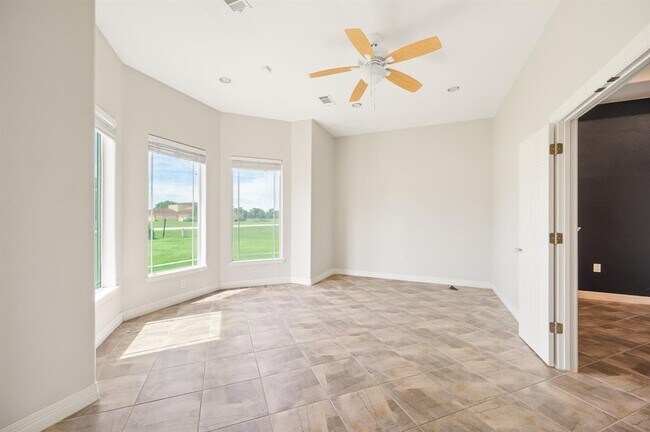 Building Photo - 13819 Lakeview Meadow Dr