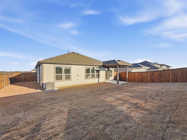 Building Photo - 622 Saxony Dr