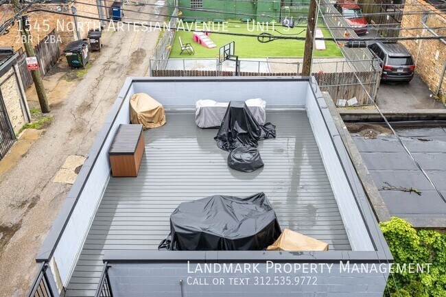 Building Photo - 1545 N Artesian Ave