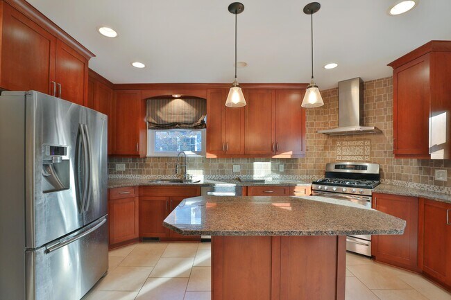 Building Photo - 43 Northridge Rd