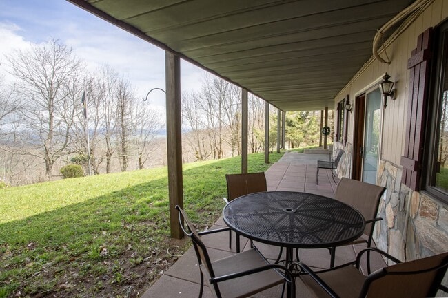 Building Photo - 128 Windy Knob Trail