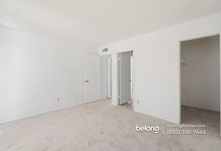 Building Photo - 2240 W Carson Dr