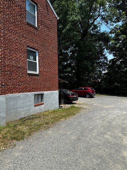 Building Photo - 1527 N Stafford St