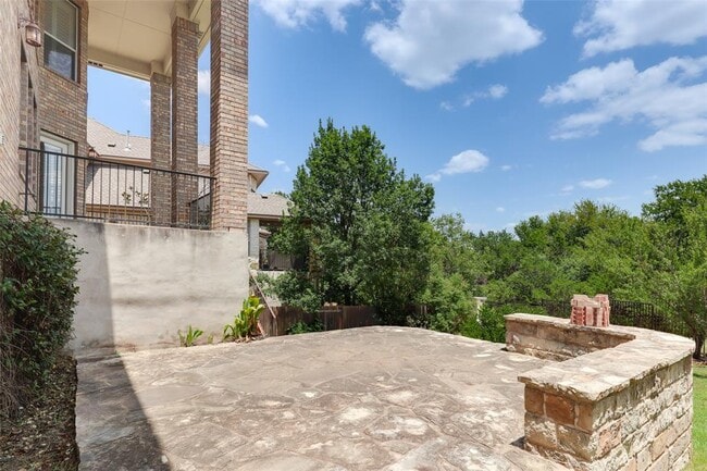 Building Photo - 10101 Lisi Anne Dr