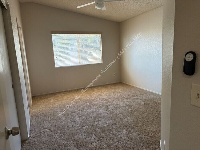 Building Photo - *** Please call us @ 661-266-1400 for info...