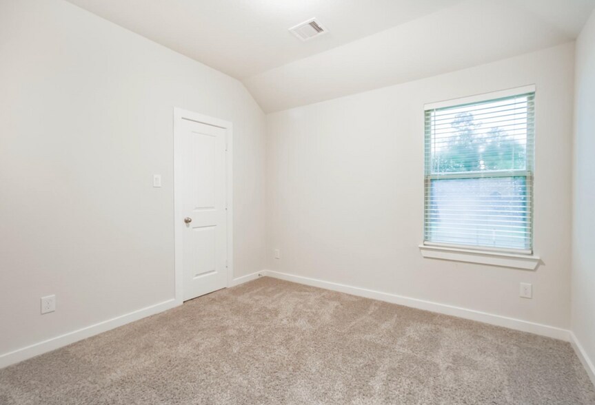 Building Photo - 27028 Hidden Rock Ct