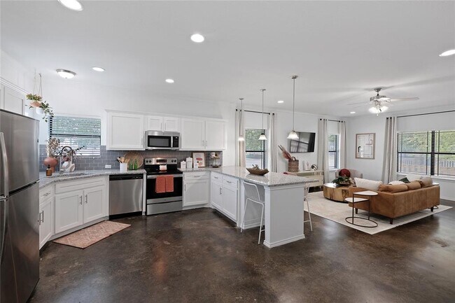 Building Photo - 6703 Pinon Canyon