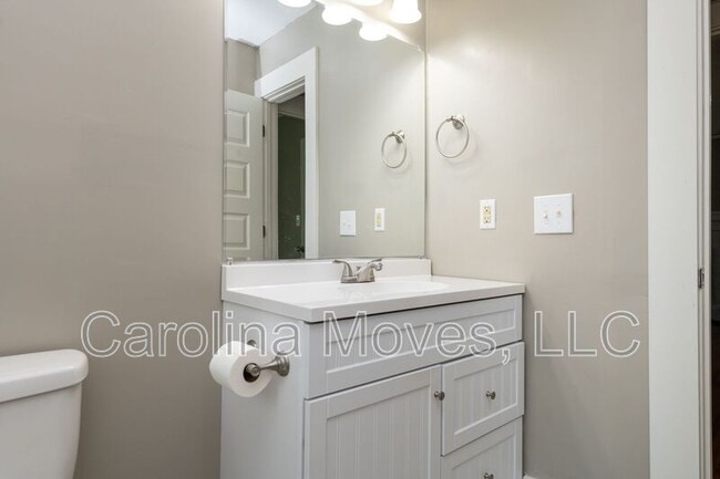 Building Photo - 306 Powell St