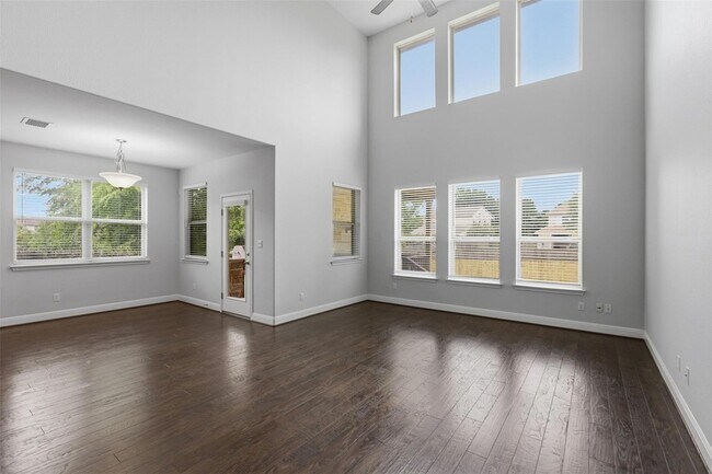 Building Photo - 1017 Fred Couples Ct